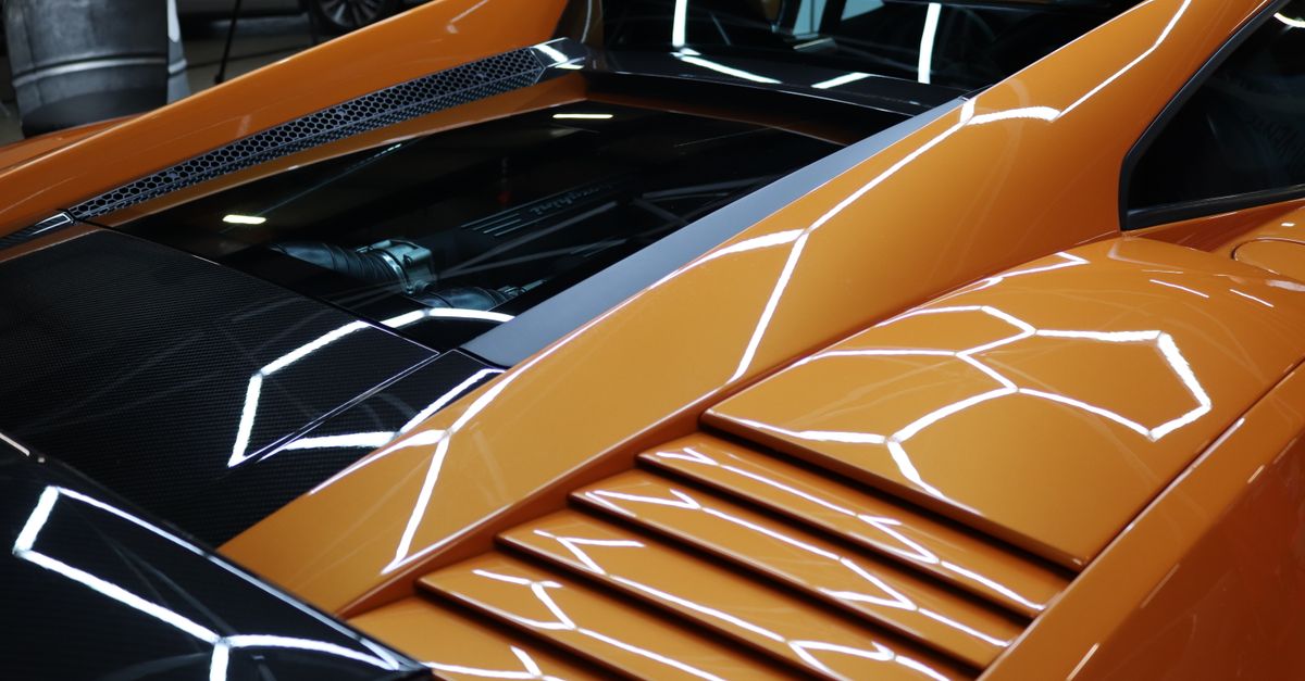 Best Practices for Maintaining Leather Upholstery in Tamworth Vehicles