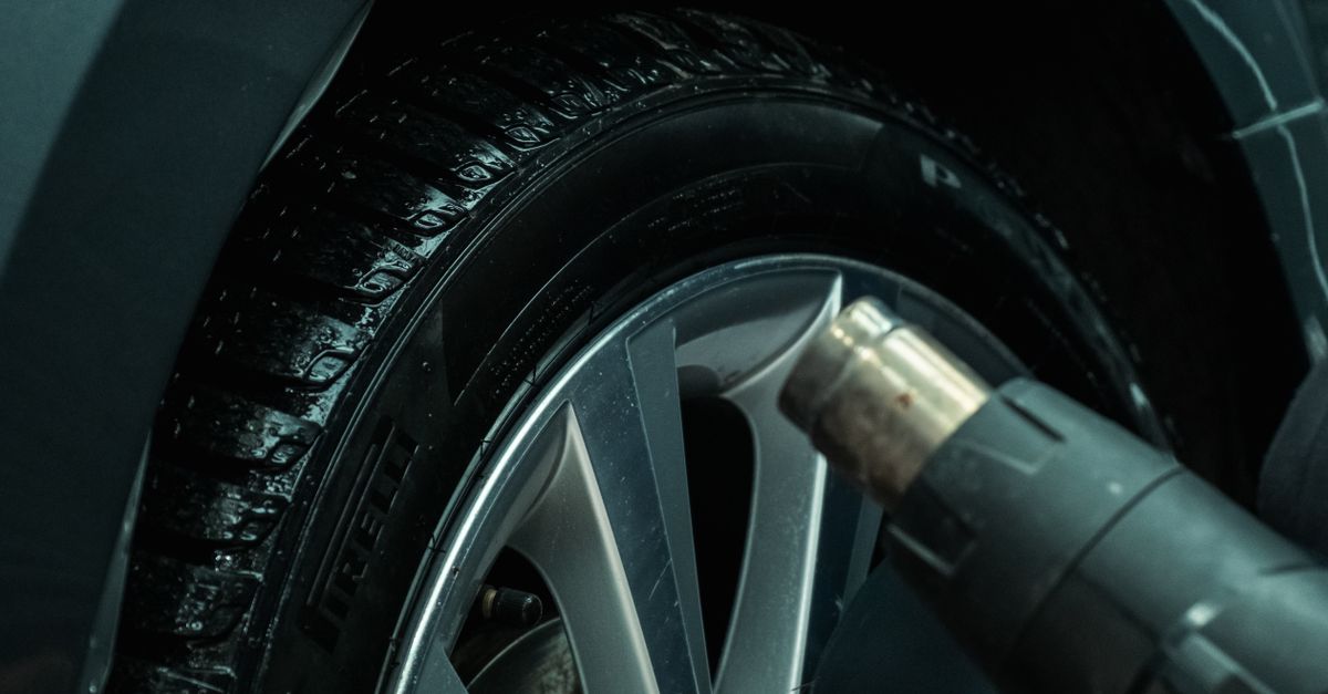 Steps to Safely Clean and Polish Chrome Wheels