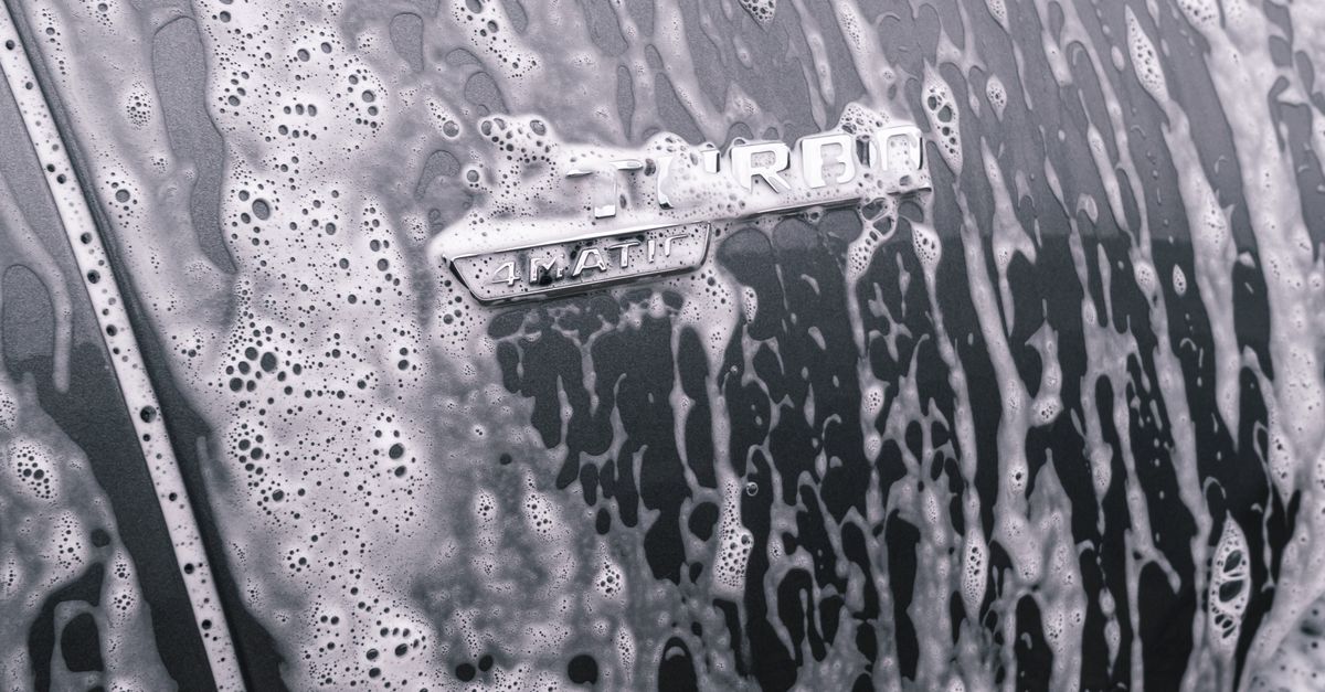 The Importance of pH-Neutral Car Shampoo for Vehicle Care